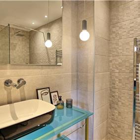 3 bedroom villa with pool & sea views, Makrades, sleeps 6